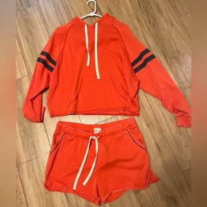 Sweatshirt + shorts matching set